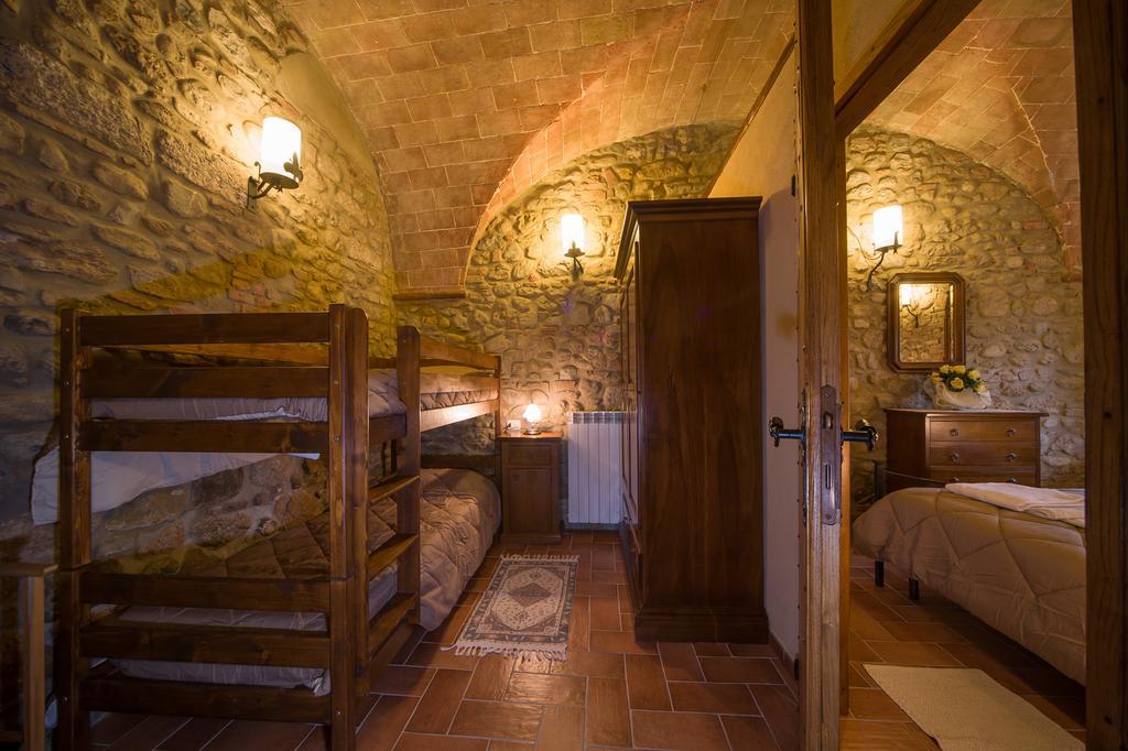 Agriturismo La Mirandola Volterra Exterior foto