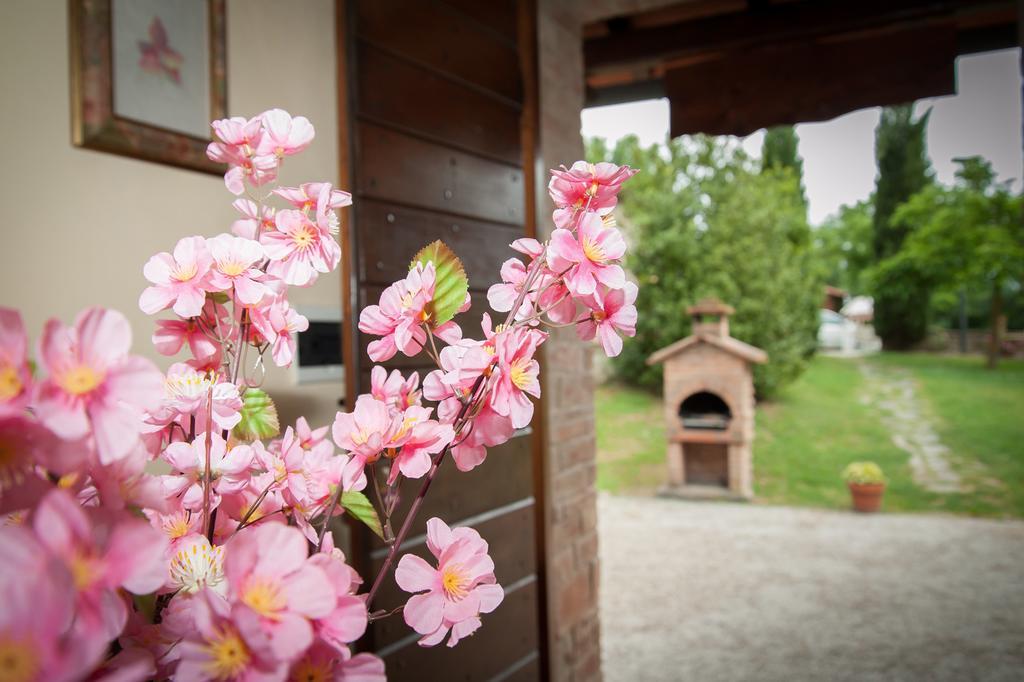 Agriturismo La Mirandola Volterra Exterior foto